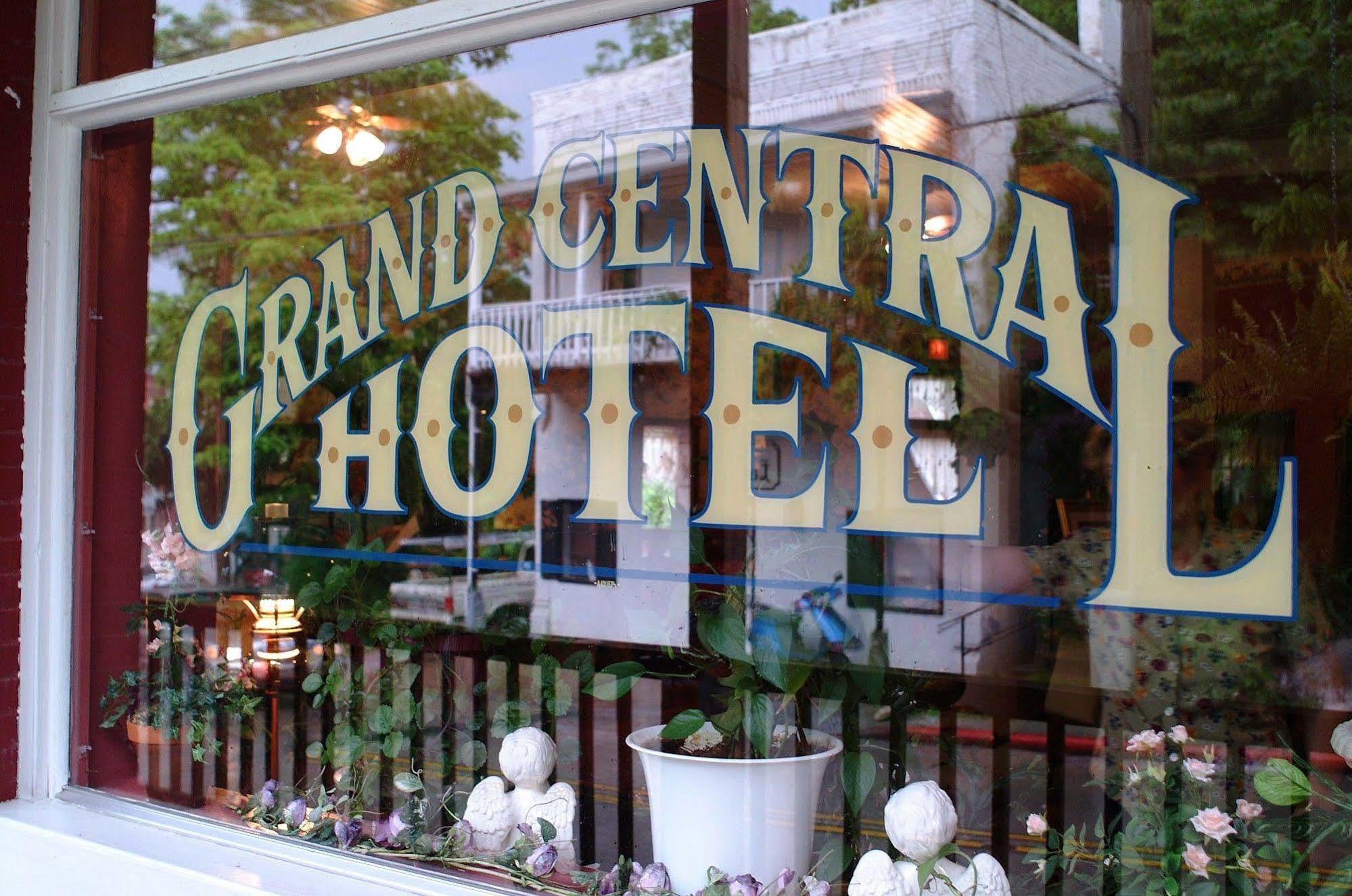 Grand Hotel